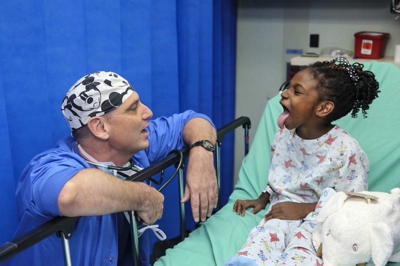 girl-with-doctor-in-hospital